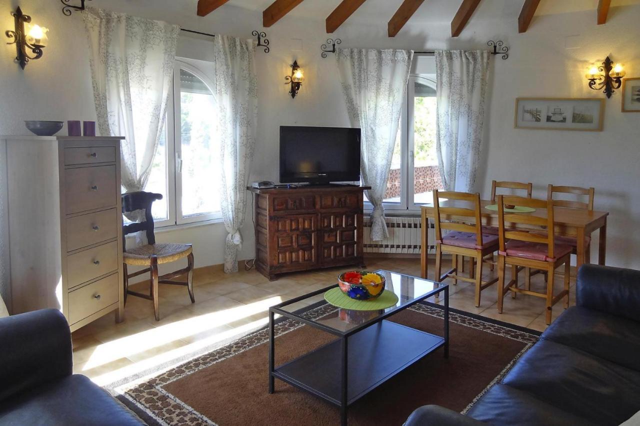 Home, Holiday home